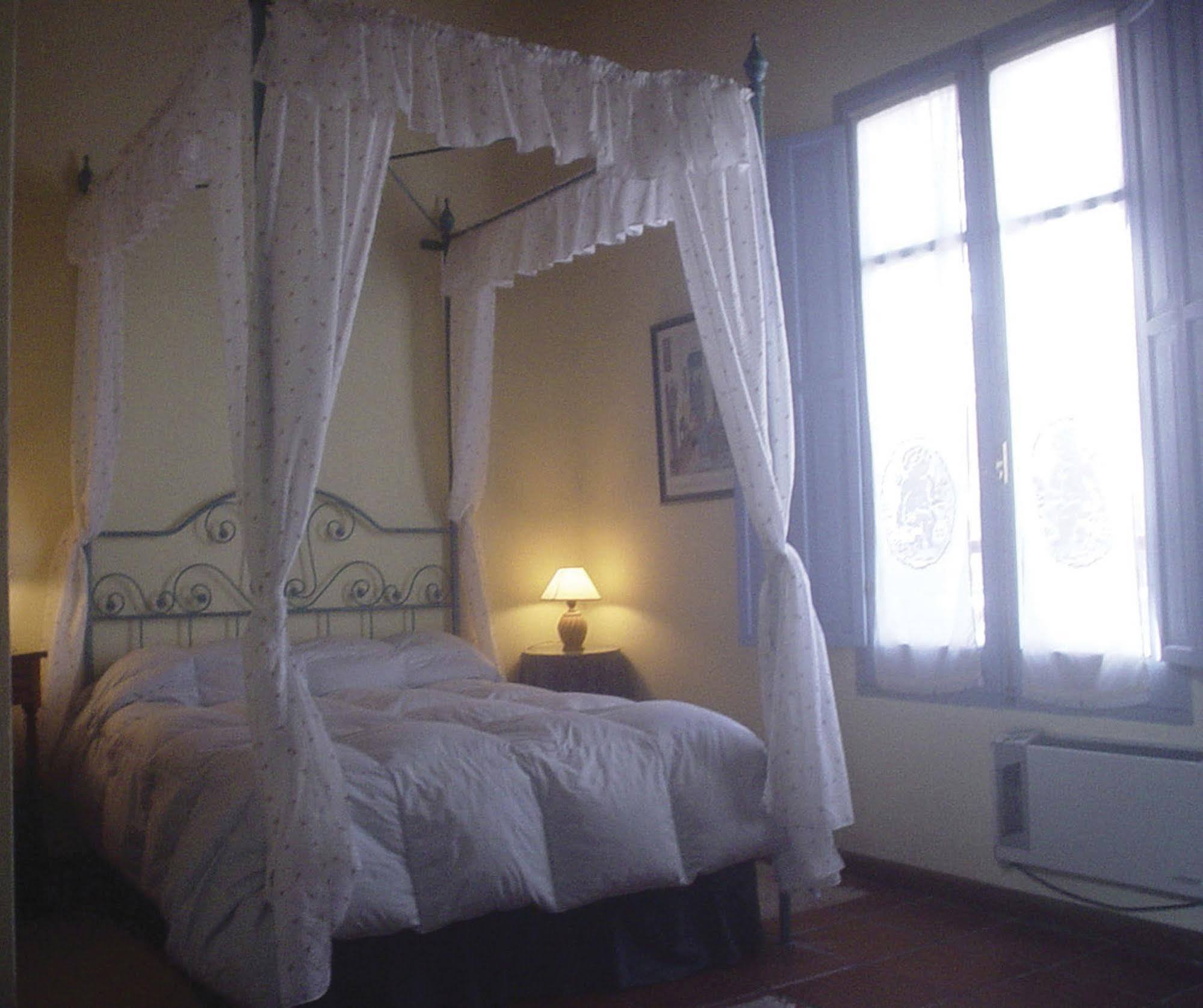 Posada Del Angel Colonia del Sacramento Buitenkant foto